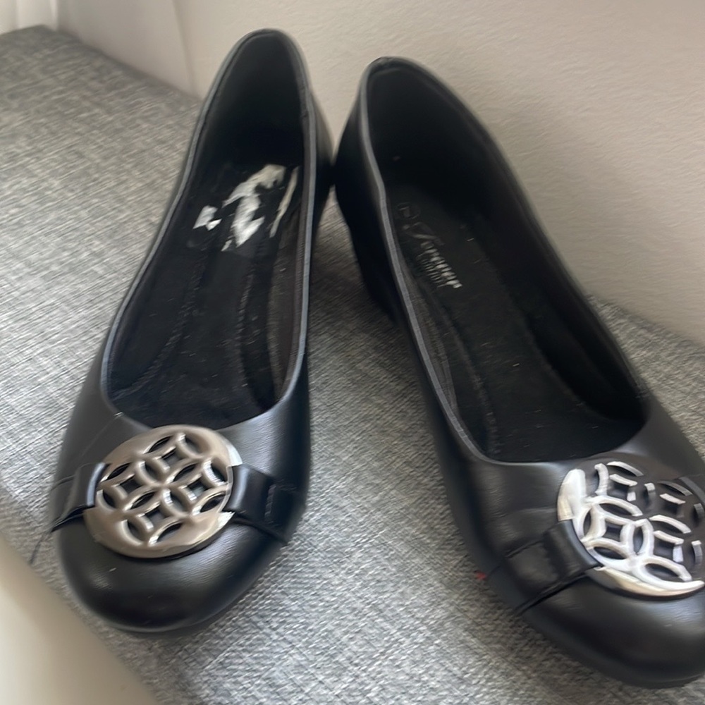 Wedged flats